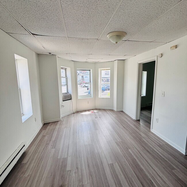 Building Photo - 761-765 S 8th Street