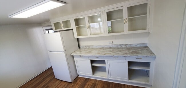 Building Photo - 3bdr/1 bath - Upper Liliha near Wyllie St ...