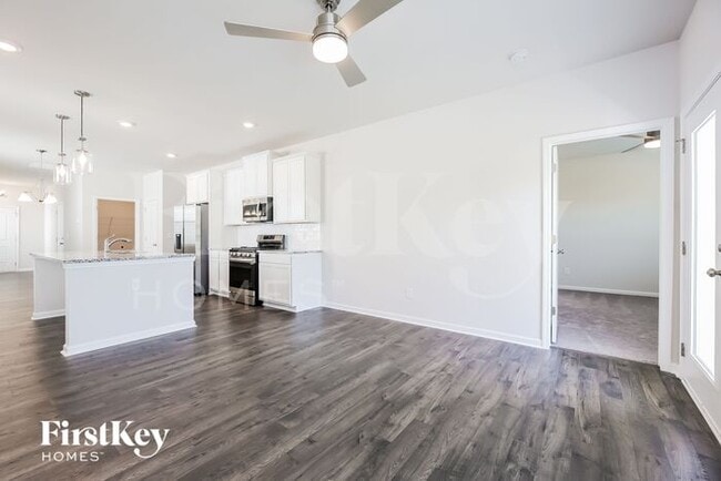 Building Photo - 715 Ridgemoor Trl