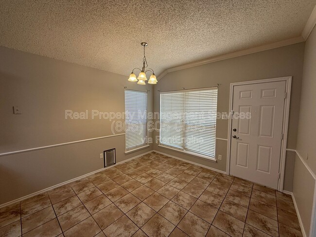 Foto del edificio - 6303 13th St