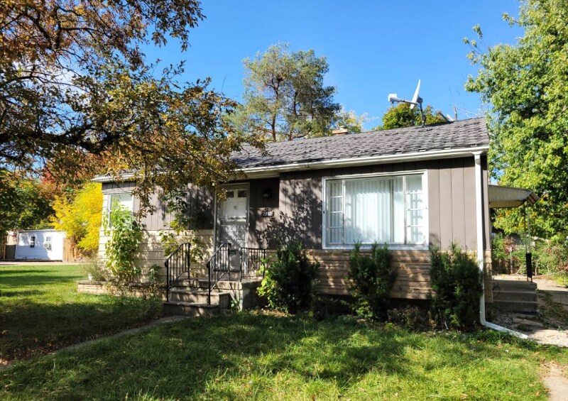 2830 Brandon St, Flint, MI 48503 House Rental in Flint, MI