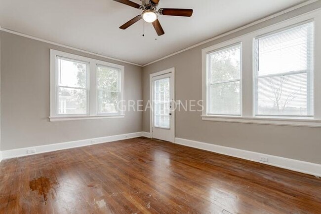 Building Photo - 3026 Lindsay St