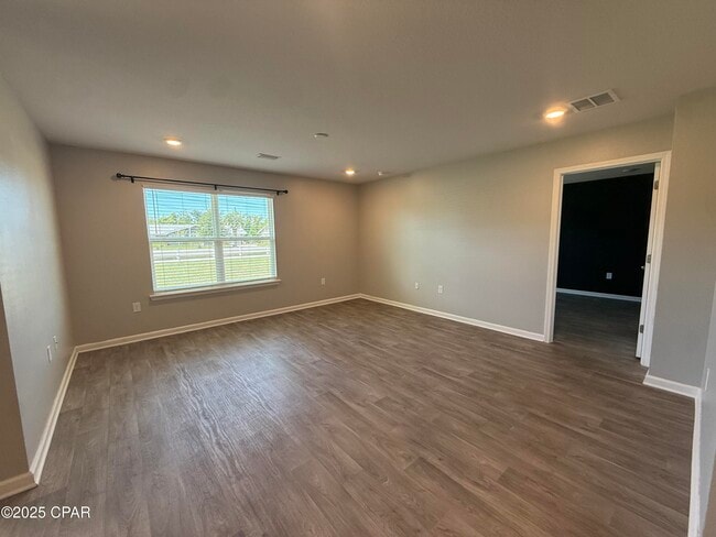 Building Photo - 255 Ryder Ln