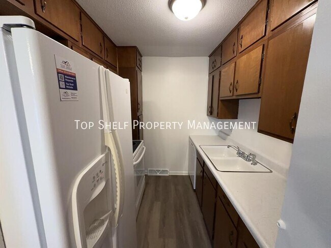 Foto del edificio - 3812 SW 12th St