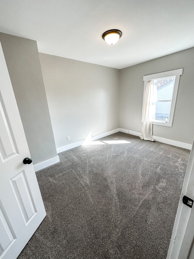 Building Photo - 1522 Ruddick Ave