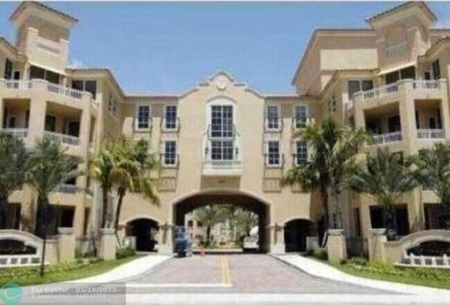 Foto del edificio - 3001 NE 185th St