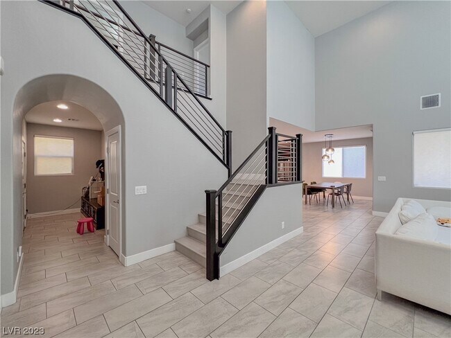 Building Photo - 1075 Whitworth Ave