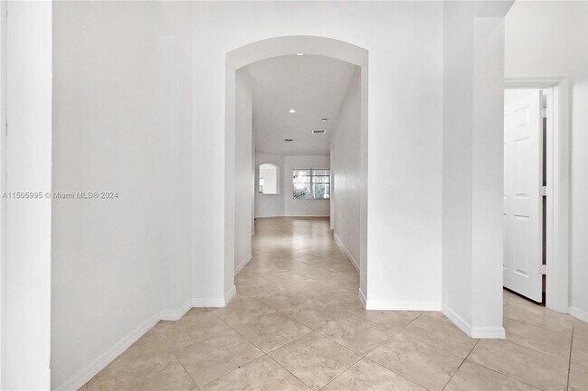 Foto del edificio - 4339 W Whitewater Ave