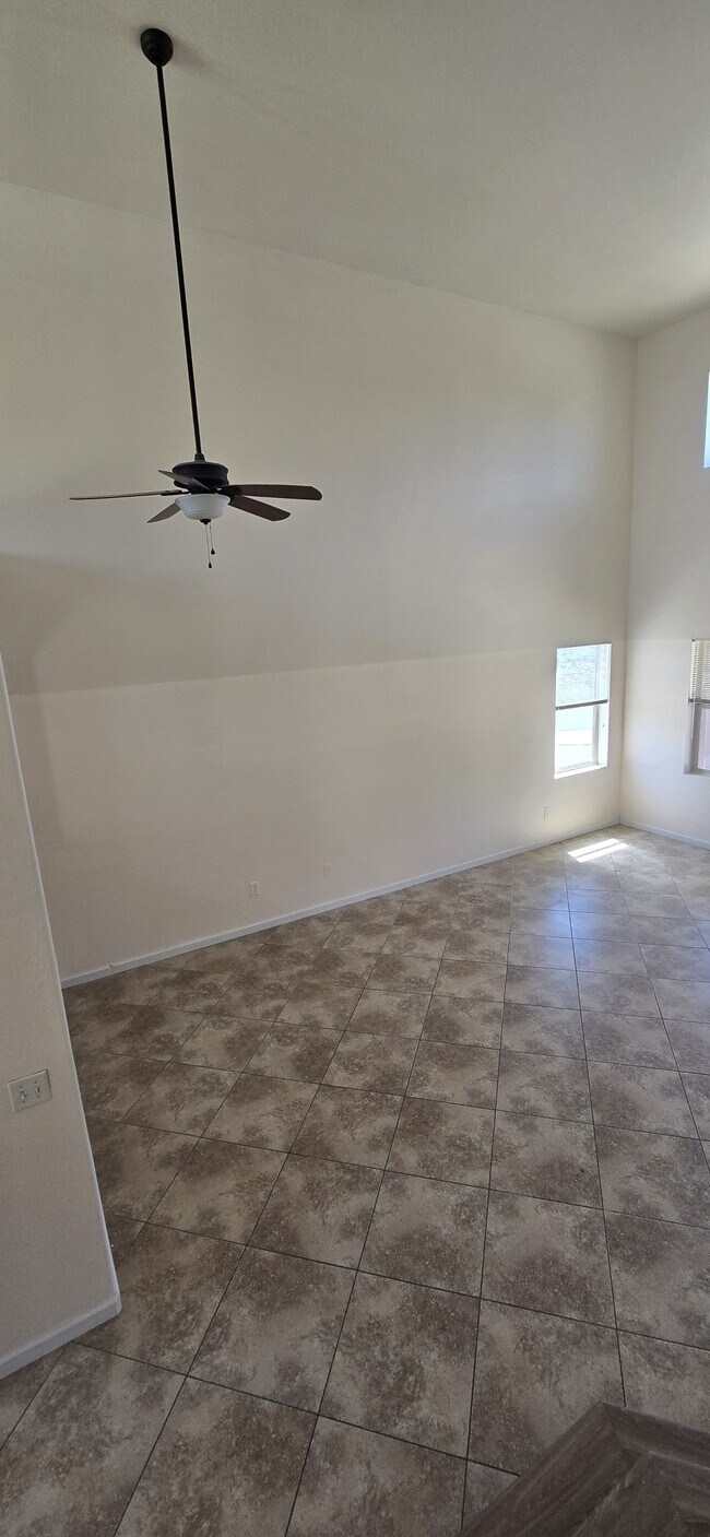 Foto del edificio - 2611 W Gypsum Ave