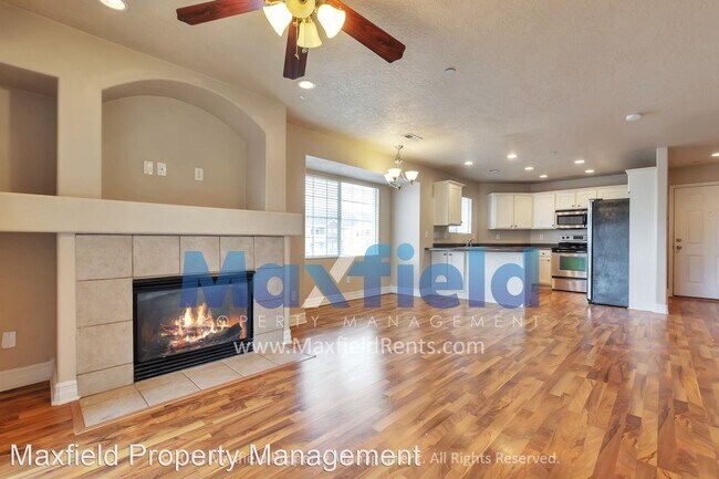 Building Photo - 3 br, 2 bath House - 242 Spencer Peak Way ...