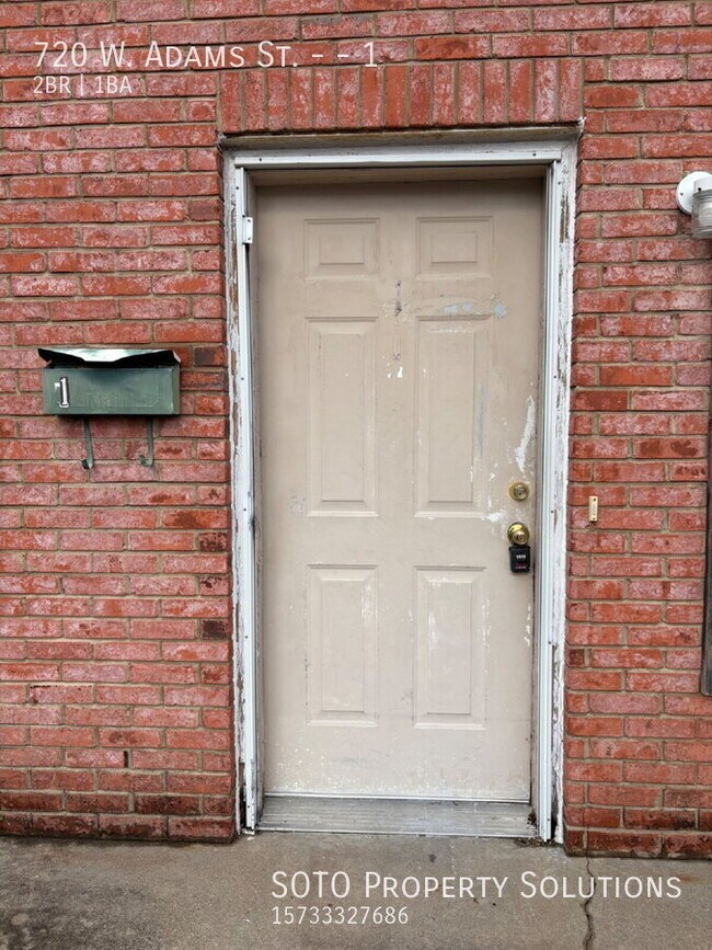 Foto del edificio - 720 W Adams St