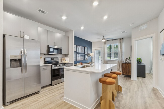 Building Photo - Ascend At Pathstone
