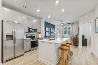 Building Photo - Ascend At Pathstone