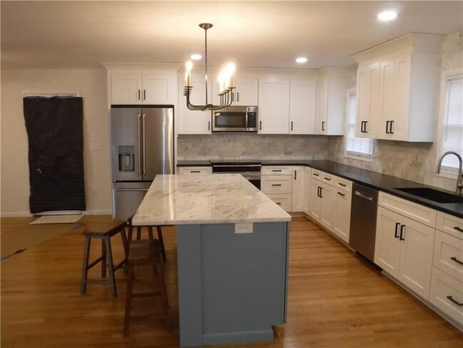 Building Photo - 4469 Leonora Dr