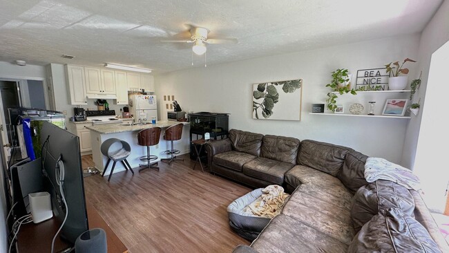 Building Photo - 2776 Tess Cir