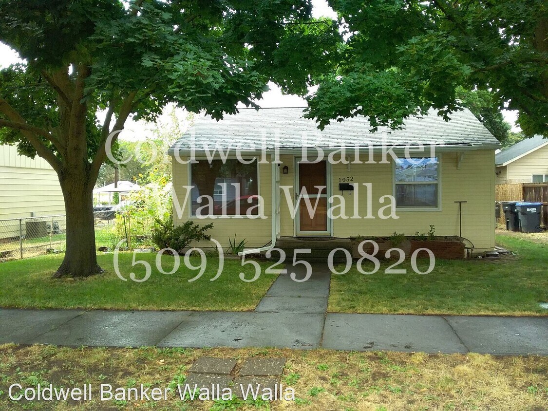 Primary Photo - 2 br, 1 bath House - 1052 St. John St.