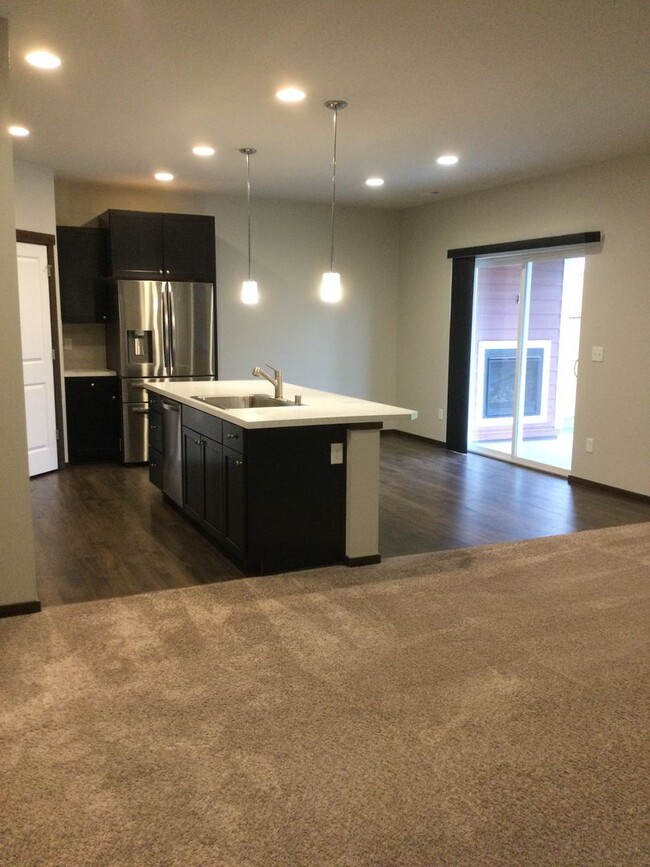 Building Photo - Extras! This home is move in ready...