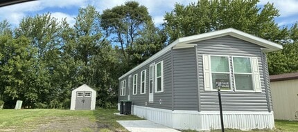 Building Photo - 5096 Wessex St