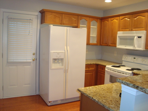 Building Photo - 2052 Shady Pond Dr