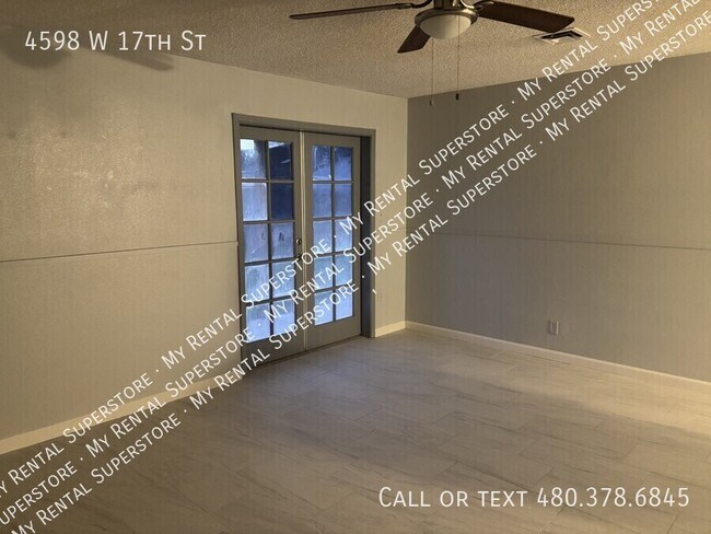 Foto del edificio - 4598 W 17th St