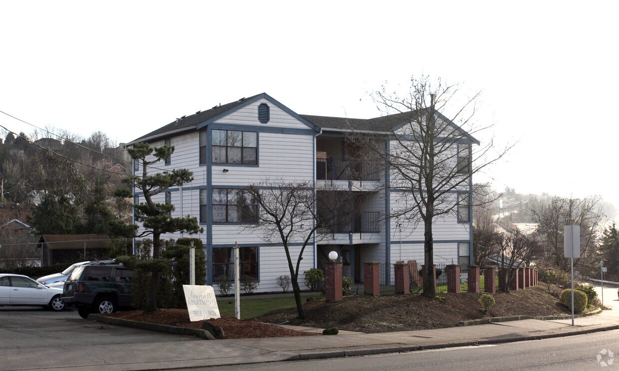 Building Photo - 5818 15th Ave S