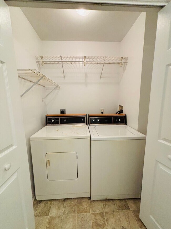 Foto del edificio - 2 Bedroom 2.5 Bathroom Townhouse