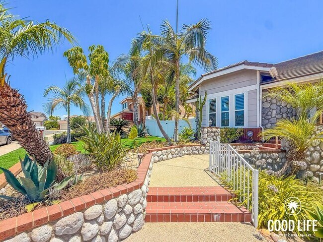 Building Photo - 11775 Scripps Lake Dr