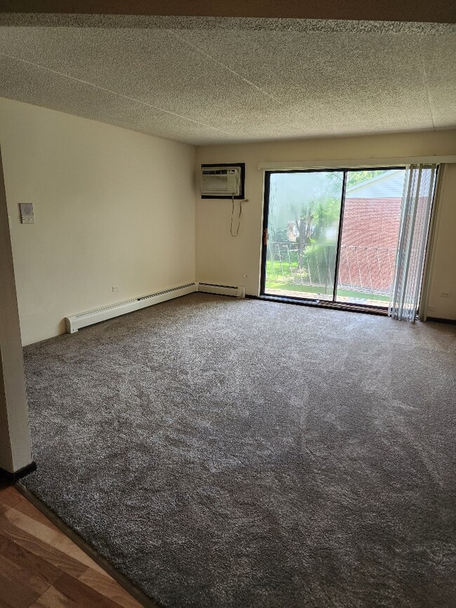 Building Photo - 9845 Cordoba Ct