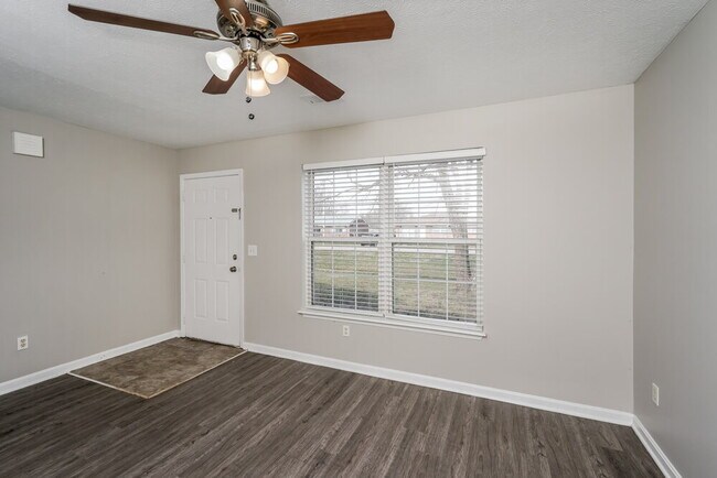 Building Photo - 6304 Price Ln Rd