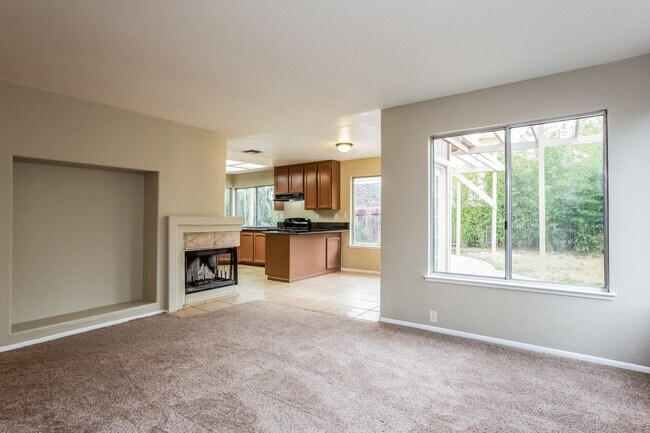 Building Photo - 8278 Olander Way
