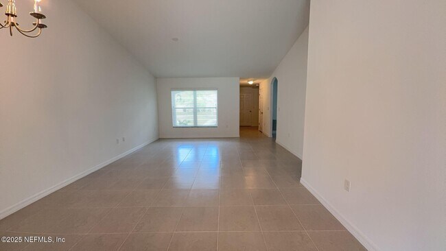 Foto del edificio - 4 Llobell Pl