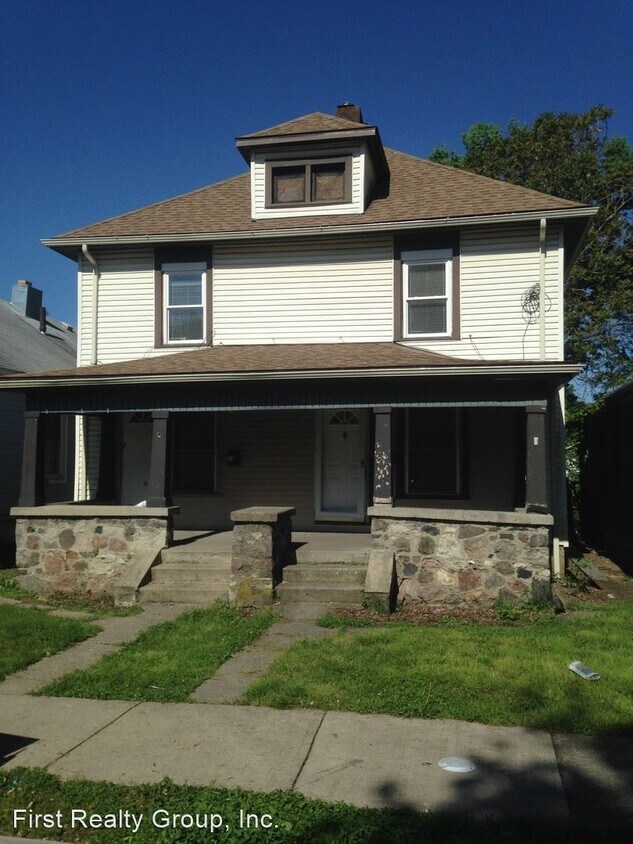 243245 S Hedges St, Dayton, OH 45403 Apartment for Rent in Dayton