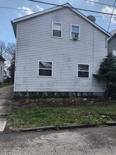 Building Photo - 6704 Claasen Ave