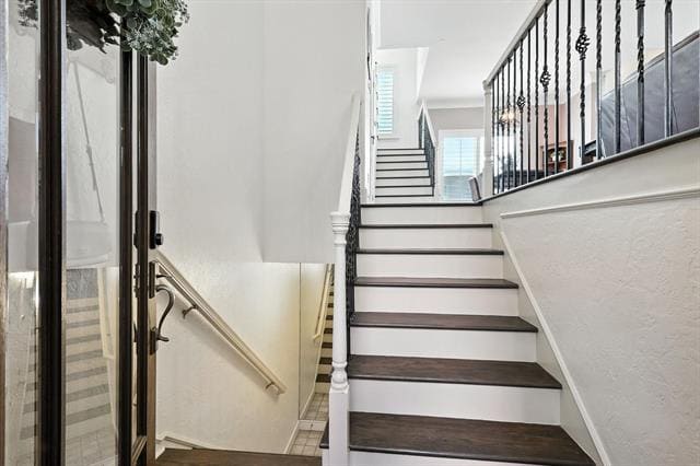 Building Photo - 1500 Pecos St