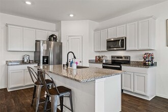 Building Photo - 18517 Cremello Dr