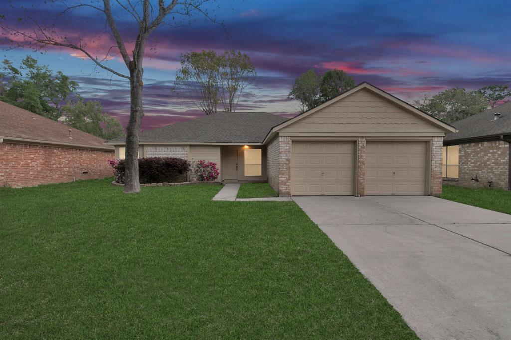 Foto principal - 1102 Comstock Springs Dr