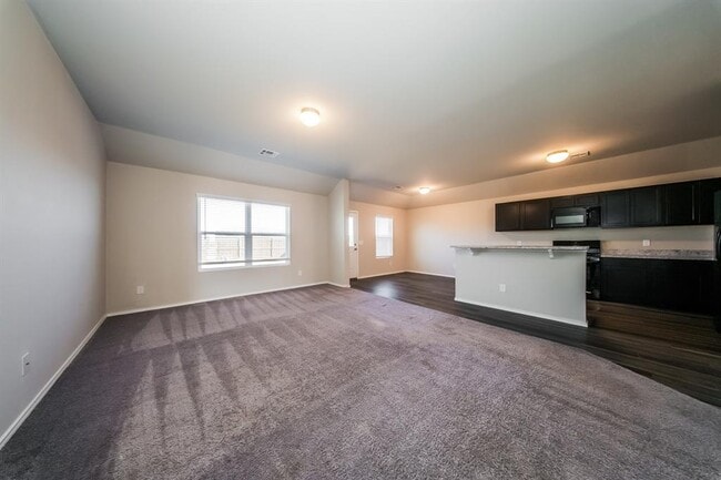 Building Photo - 5211 Mac Rd