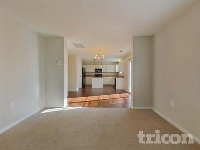 Foto del edificio - 4936 Broad Leaf Ct