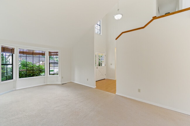 Building Photo - 4219 212th Ave NE