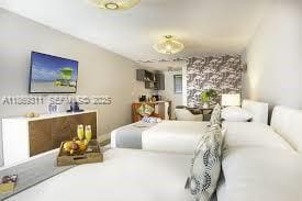 Building Photo - 7310 Harding Ave