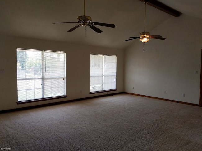 Building Photo - 3 br, 2 bath House - 279 County Road 4700 ...