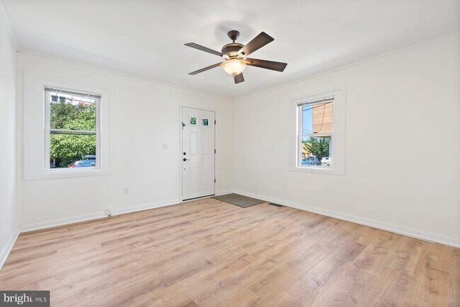 Foto del edificio - 913 S Oak St