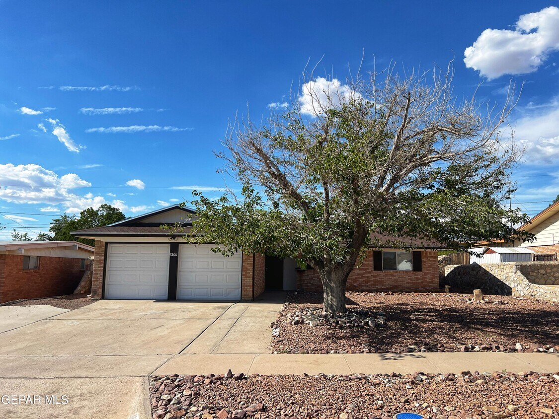 Foto principal - 7200 Alto Rey Ave