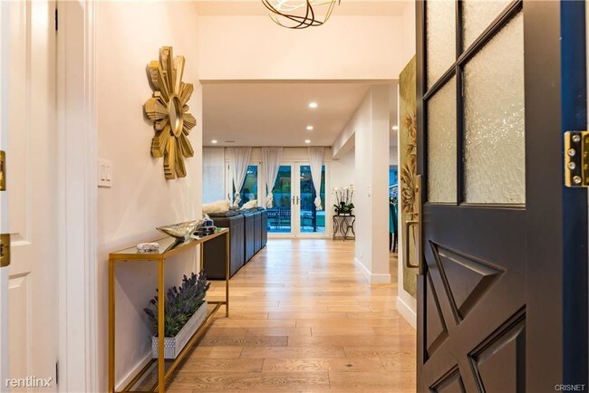 Foto del edificio - 5 br, 3 bath House - 5425 Royer Ave