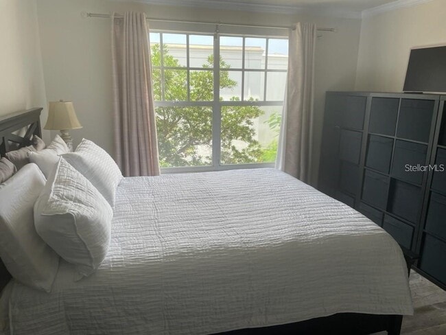 Building Photo - 800 S Dakota Ave