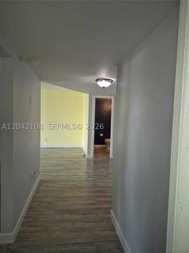 Foto del edificio - 16565 NE 26th Ave