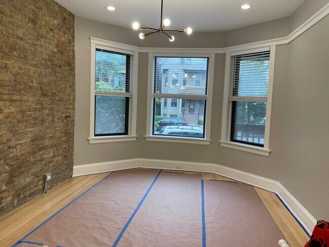 Foto del edificio - 4847 N Damen Ave
