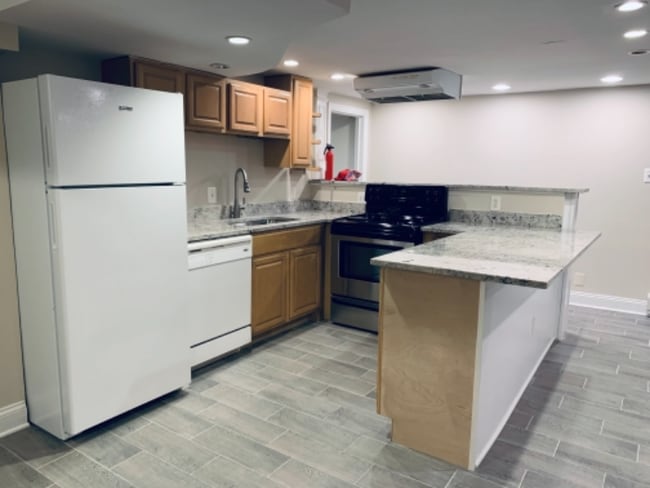 Foto del edificio - 2807 Ontario Rd NW