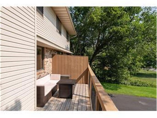 Building Photo - 1354 Westwood Hills Rd