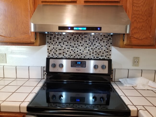 Building Photo - Sumaya Condo 2 Bed/2 bath with Fireplace. ...